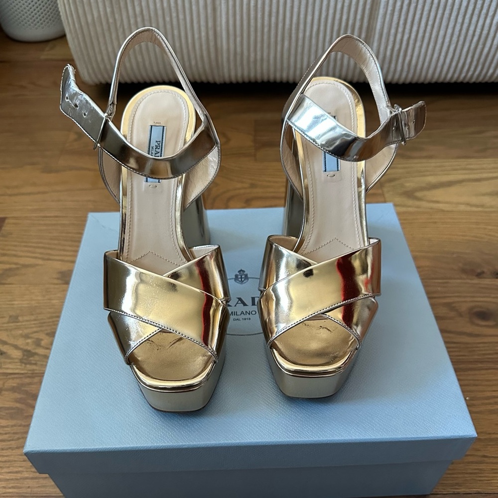 Metallic leather platform sandals